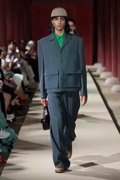 Look 31